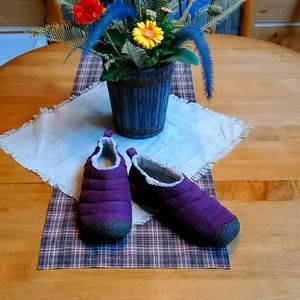 Keen Cush Slide-on Sz 7 Slipon Shoes